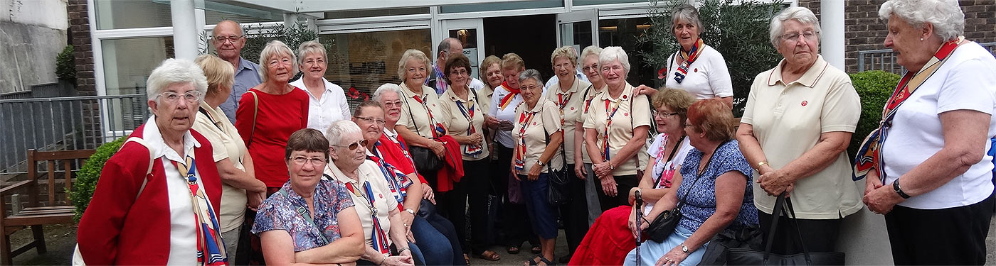 trefoil guild girlguiding hampshire east - descriptive image